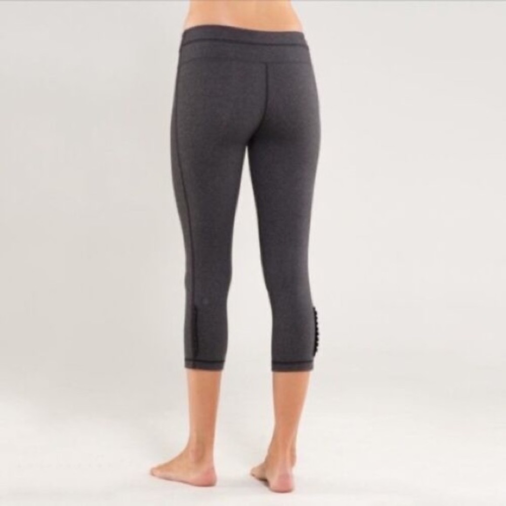 LULULEMON Pritti Ruffle Crop Leggings - Picture 2 of 6